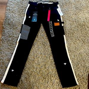 Size 34,Base color black, great jeans for a fall trendy look